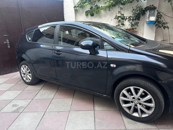 SEAT Leon-2