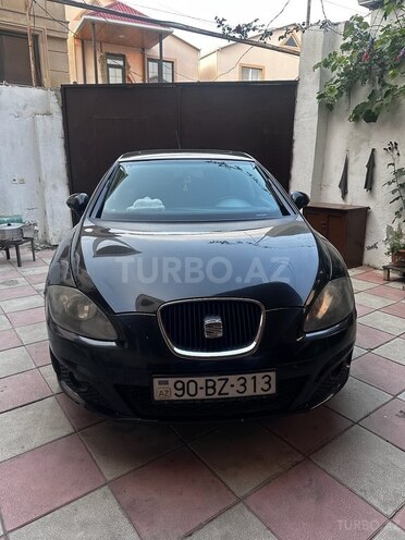 SEAT Leon-1