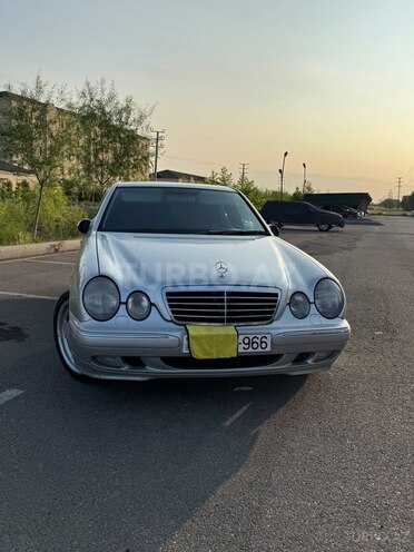 Mercedes E 240 1999, 396,000 km - 2.4 л - Ağcabədi