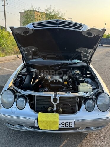 Mercedes E 240 1999, 396,000 km - 2.4 л - Ağcabədi