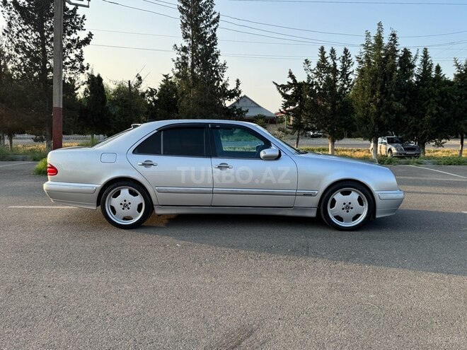 Mercedes E 240 1999, 396,000 km - 2.4 л - Ağcabədi