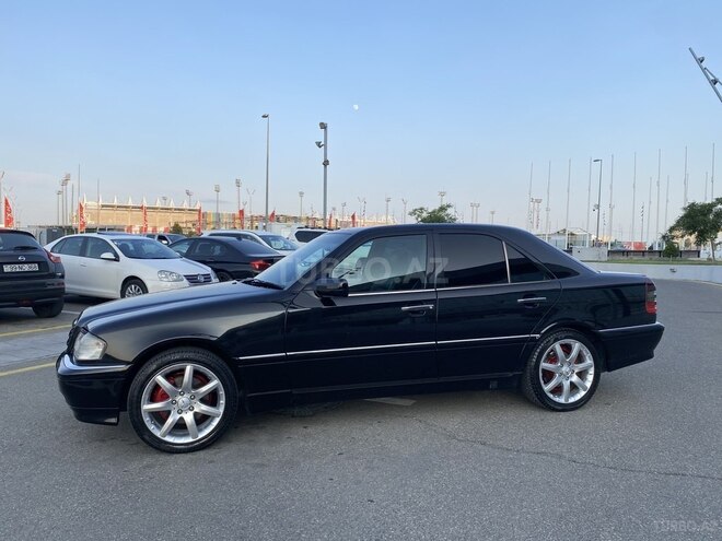 Mercedes C 230 1999, 179,431 km - 2.3 l - Bakı