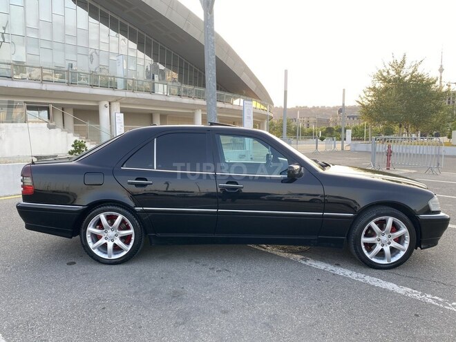 Mercedes C 230 1999, 179,431 km - 2.3 l - Bakı