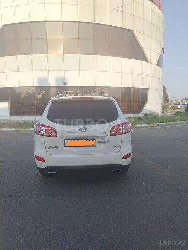 Hyundai Santa Fe 2009, 255,000 km - 2.0 l - Yevlax