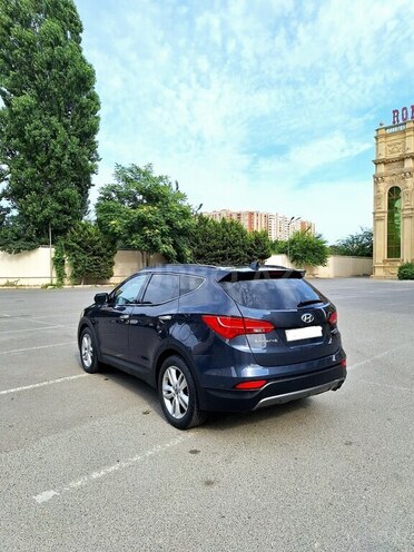 Hyundai Santa Fe-11