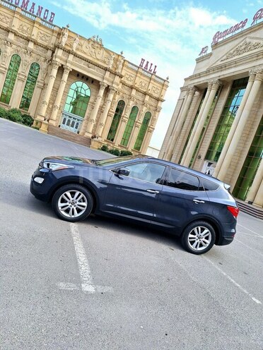 Hyundai Santa Fe-15