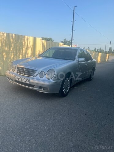 Mercedes E 220 d 2000, 570,000 km - 2.2 l - Göyçay