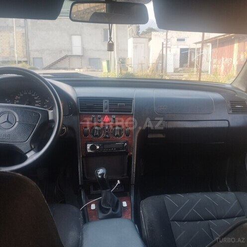 Mercedes C 220 d 1999, 300,000 km - 2.2 l - Bakı