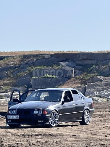 BMW 320 1993, 93,584 km - 2.0 l - Bakı