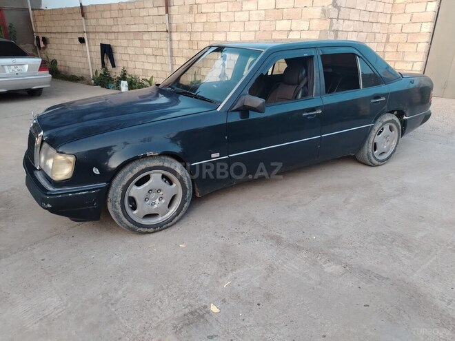 Mercedes E 230 1990, 507,903 km - 2.3 l - Salyan