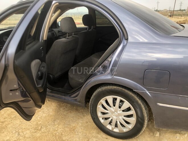 Nissan Sunny 2005, 370,000 km - 1.3 l - Bakı