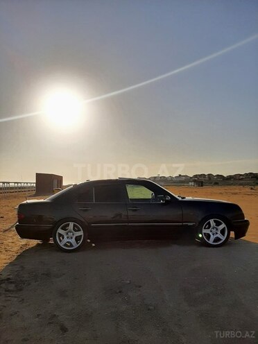 Mercedes E 280 1997, 350,000 km - 2.8 l - Bakı