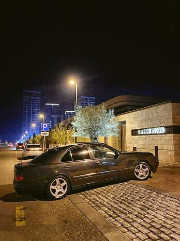 Mercedes E 280 1997, 350,000 km - 2.8 l - Bakı