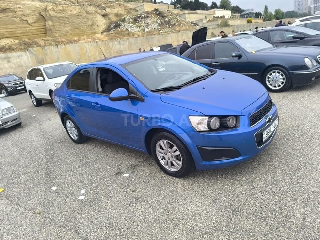 Chevrolet Aveo-3