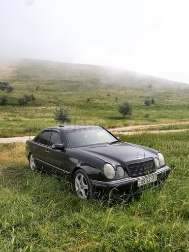 Mercedes E 280 1997, 350,000 km - 2.8 l - Bakı