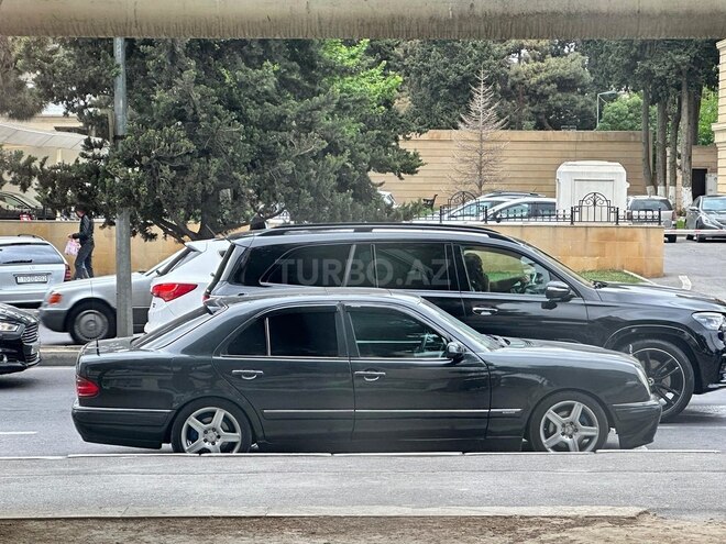 Mercedes E 280 1997, 350,000 km - 2.8 l - Bakı