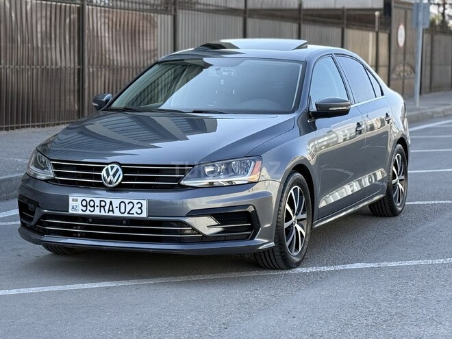 Volkswagen Jetta-2