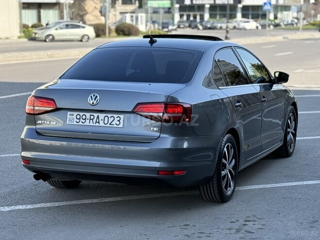 Volkswagen Jetta-7