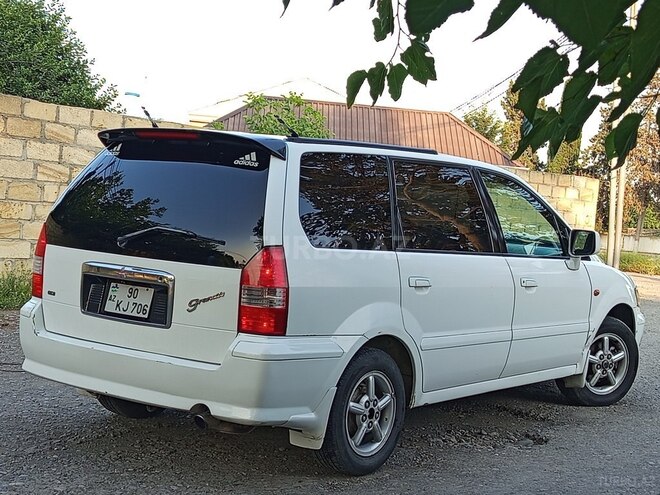 Mitsubishi Chariot 2002, 245,000 km - 2.4 л - Bərdə