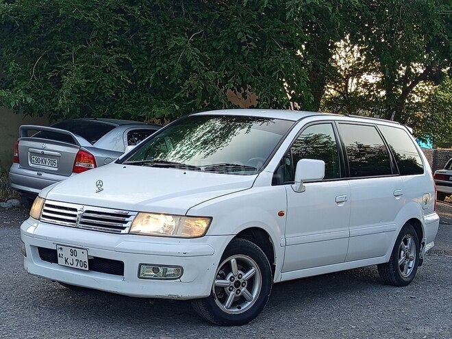 Mitsubishi Chariot 2002, 245,000 km - 2.4 л - Bərdə