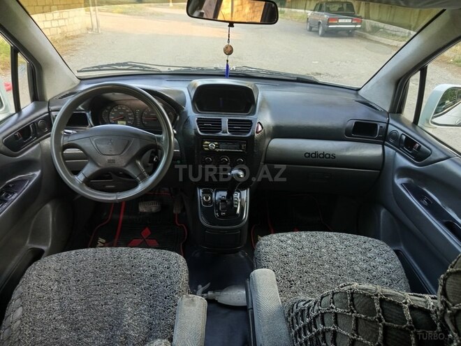 Mitsubishi Chariot 2002, 245,000 km - 2.4 л - Bərdə