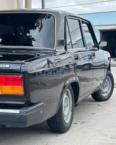 LADA (VAZ) 2107 2007, 83,200 km - 1.6 l - Şabran