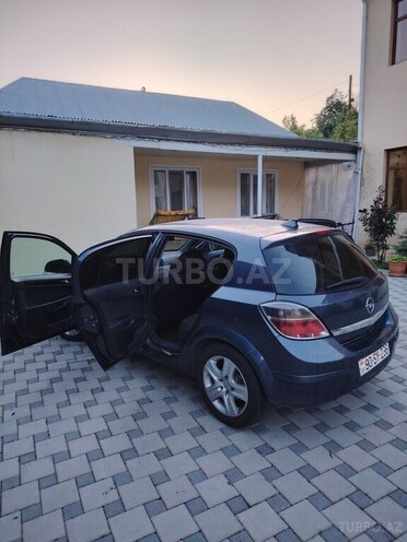 Opel Astra 2009, 245,000 km - 1.4 l - Gədəbəy