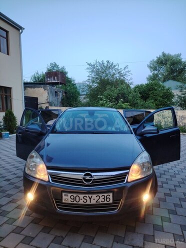 Opel Astra 2009, 245,000 km - 1.4 l - Gədəbəy