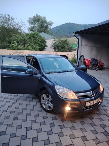 Opel Astra 2009, 245,000 km - 1.4 l - Gədəbəy