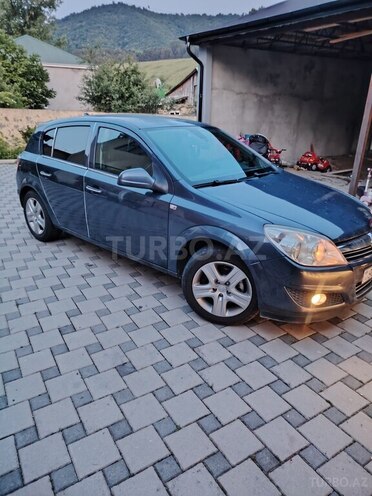 Opel Astra 2009, 245,000 km - 1.4 l - Gədəbəy