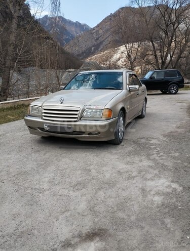 Mercedes C 230 1997, 320,000 km - 2.3 л - Şirvan
