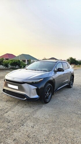 Toyota bZ4X 2023, 12,500 km - 0.0 l - Bakı