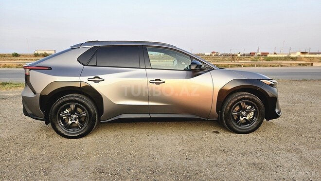 Toyota bZ4X 2023, 12,500 km - 0.0 l - Bakı