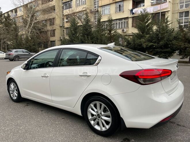Kia Forte 2017, 115,000 km - 2.0 l - Xudat