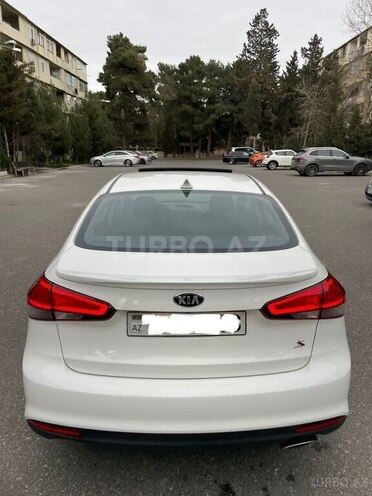 Kia Forte 2017, 115,000 km - 2.0 l - Xudat