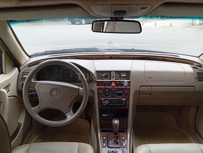 Mercedes C 230 1999, 325,285 km - 2.3 l - Sumqayıt