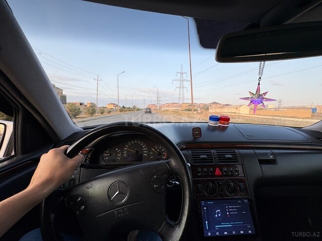 Mercedes E 200 2000, 345,667 km - 2.0 l - Bakı