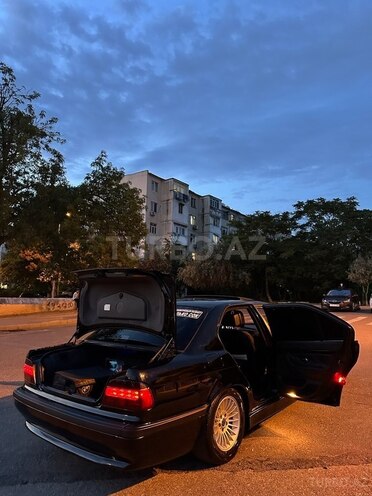 BMW 740 1998, 268,000 km - 4.4 l - Bakı