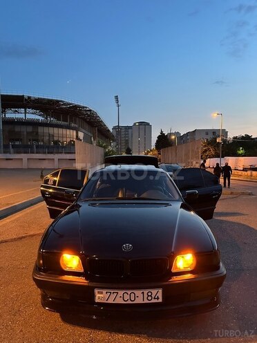BMW 740 1998, 268,000 km - 4.4 l - Bakı