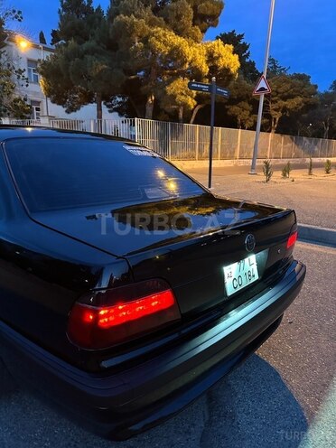 BMW 740 1998, 268,000 km - 4.4 l - Bakı