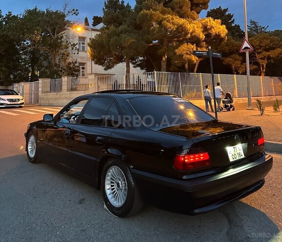 BMW 740 1998, 268,000 km - 4.4 l - Bakı
