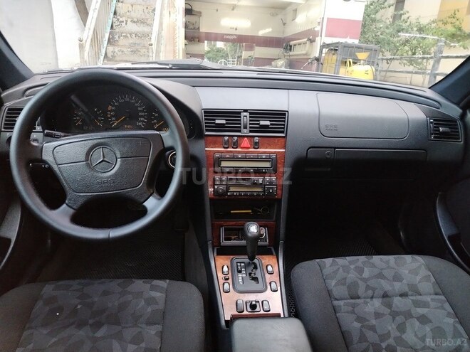 Mercedes C 200 1998, 200,000 km - 2.0 л - Bakı