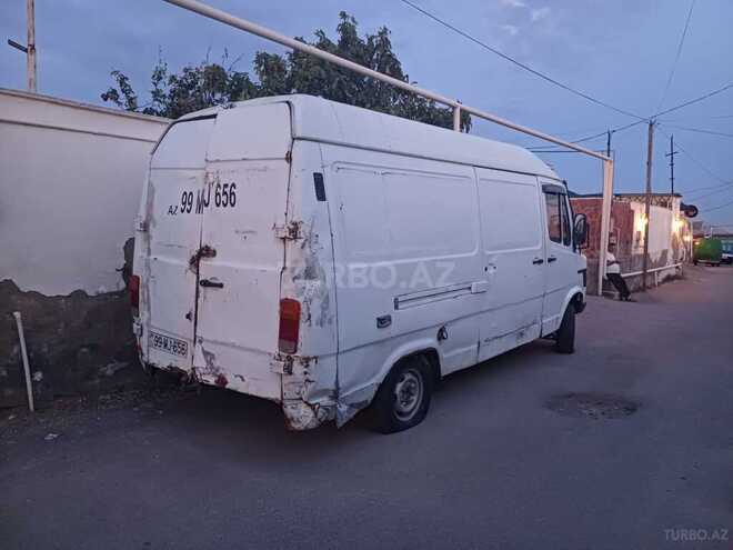 Mercedes 208 D 1996, 500,000 km - 2.3 l - Bakı