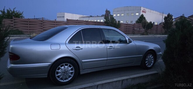 Mercedes E 200 2001, 543,876 km - 2.0 l - Şəmkir