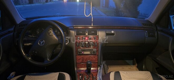Mercedes E 200 2001, 543,876 km - 2.0 l - Şəmkir
