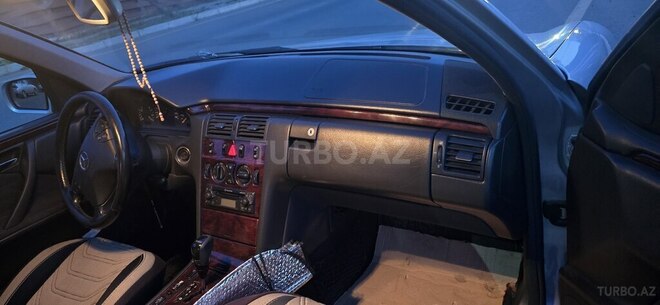 Mercedes E 200 2001, 543,876 km - 2.0 l - Şəmkir