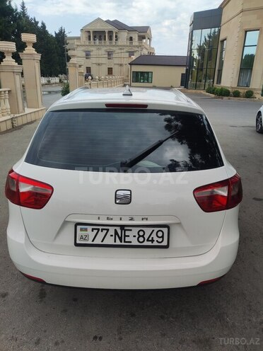 SEAT Ibiza-4