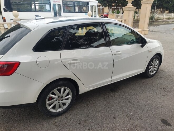 SEAT Ibiza-3