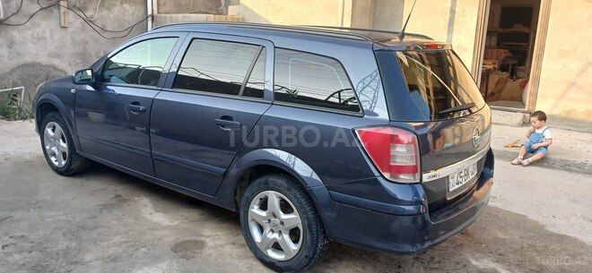 Opel Astra 2008, 240,000 km - 1.4 l - Mingəçevir