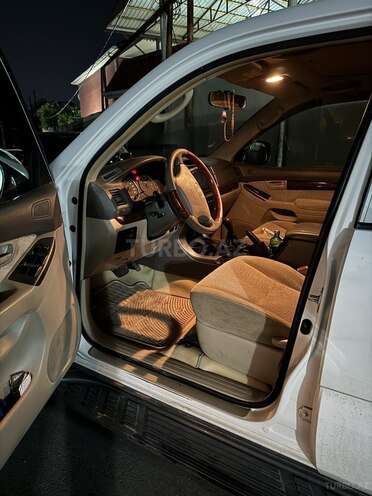 Toyota Land Cruiser Prado-7